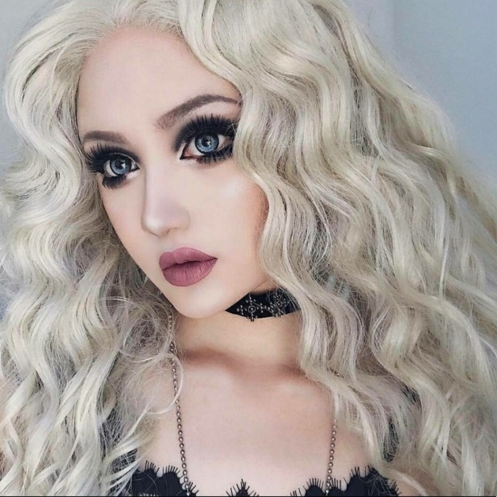 💫CAT 24” BLONDE CURLY LACE FRONT WIG💫 *NWT*